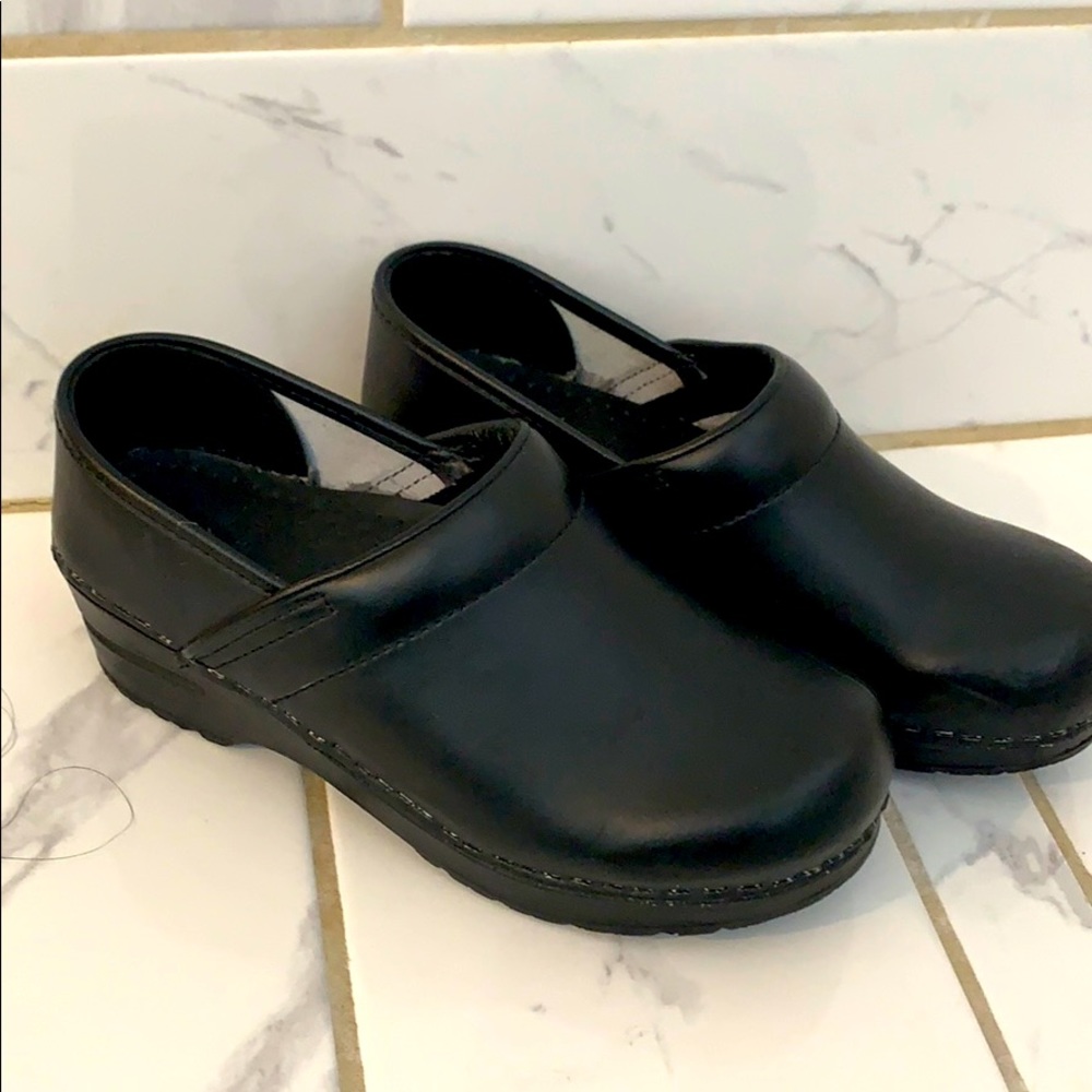 Dansko clogs size 36